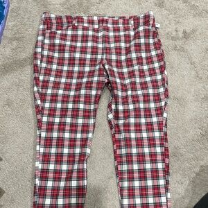 Old Navy Red and White Plaid Stretch Pixie Pants